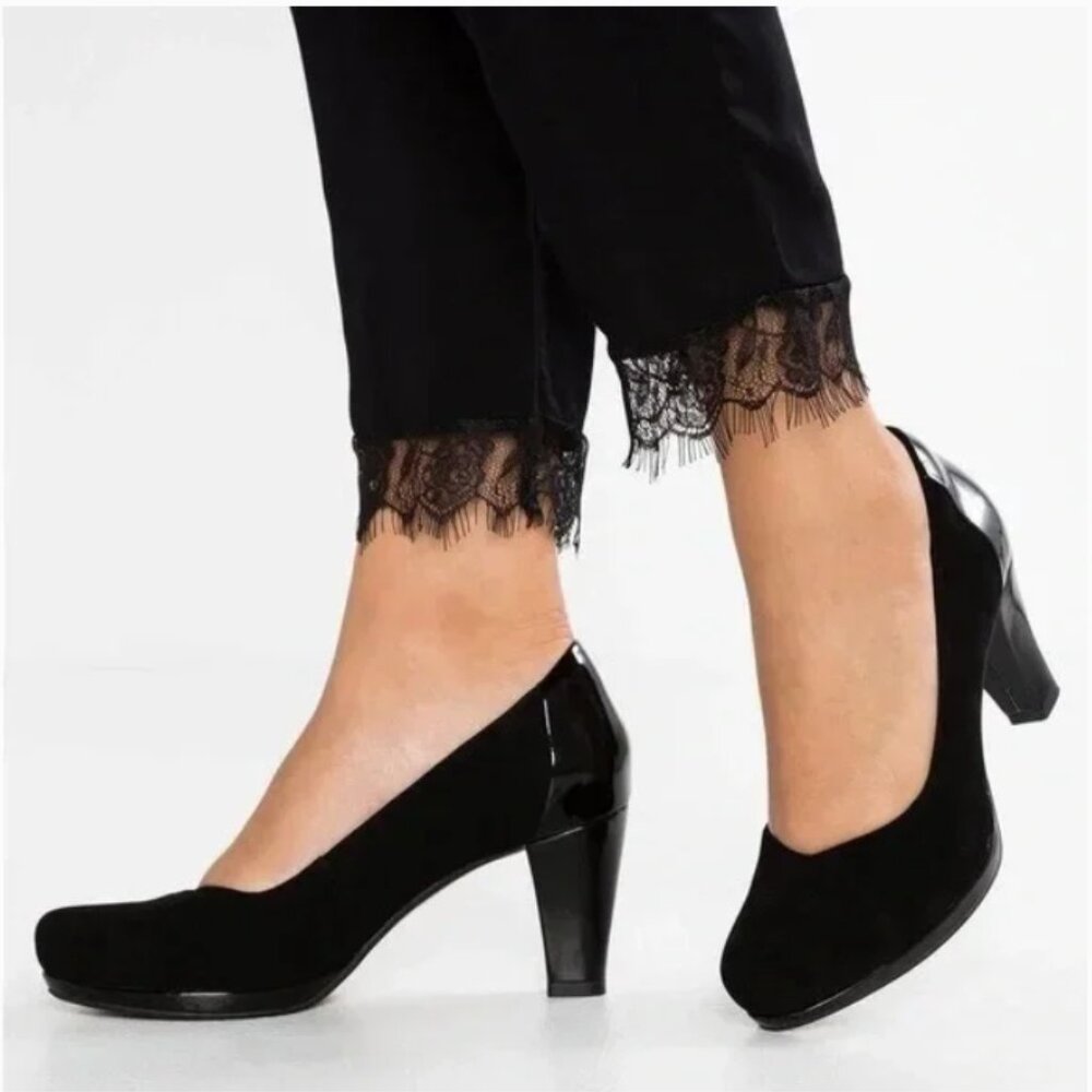 Clarks Pump Heel Sz 9